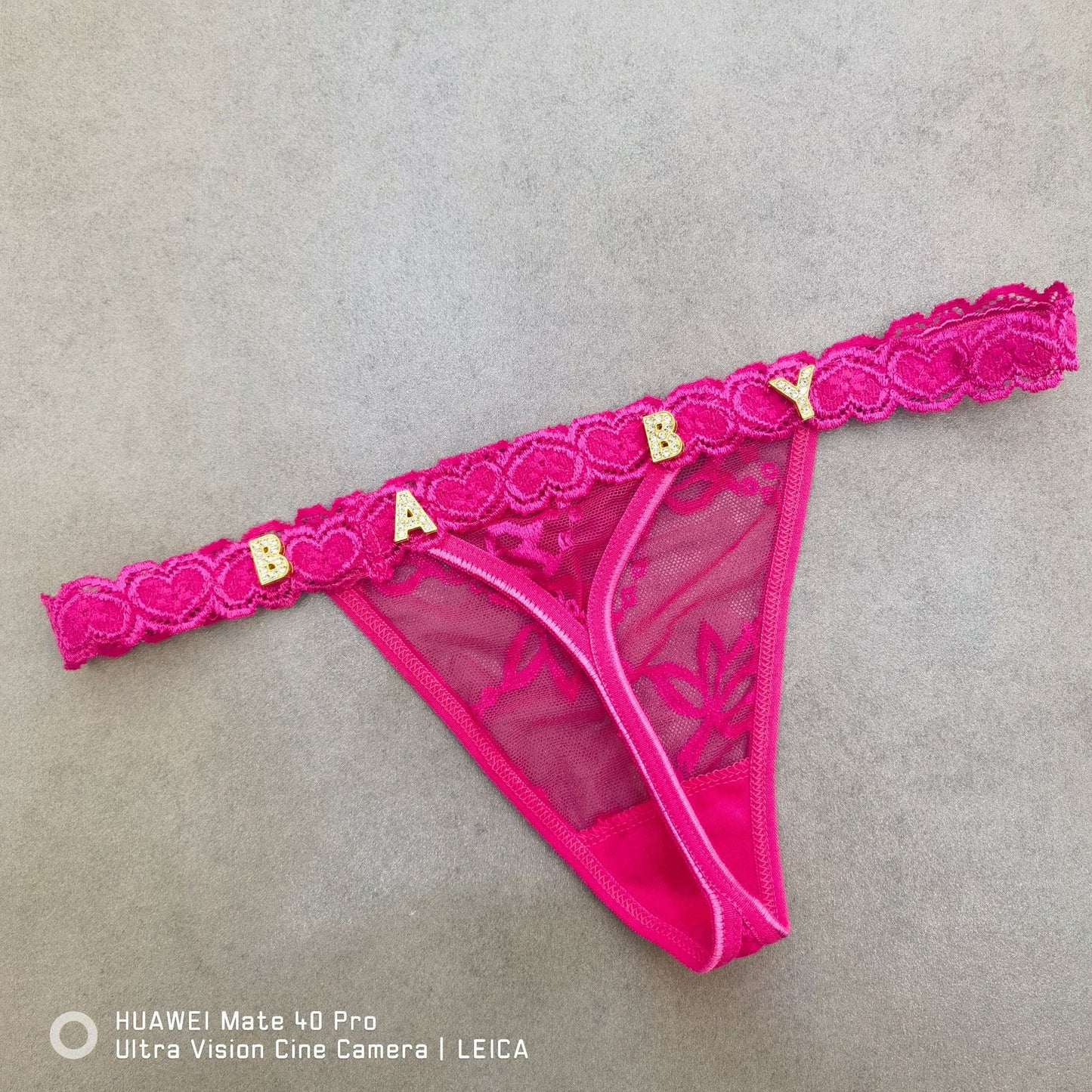String séduisant pour femme en dentelle en forme de cœur, transparent et orné de strass en forme de lettres