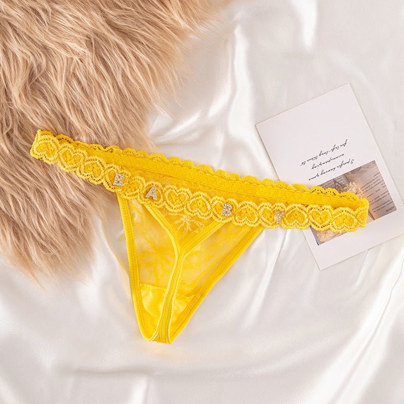 String séduisant pour femme en dentelle en forme de cœur, transparent et orné de strass en forme de lettres