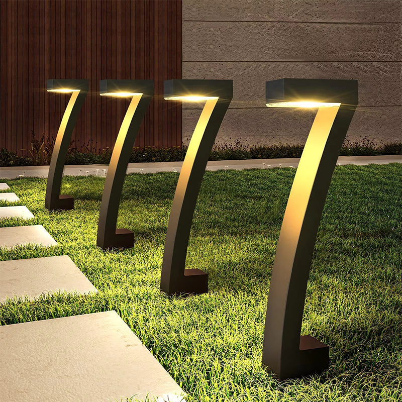 🏡 Lot de 4 lampes de jardin solaires en forme de « 7 » — 7 à 12 heures d'autonomie 💡  ✨