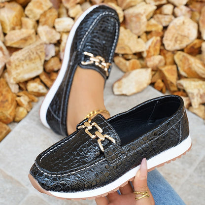 Elegante loafer voor vrouwen in universitaire kleuren met een dikke zool