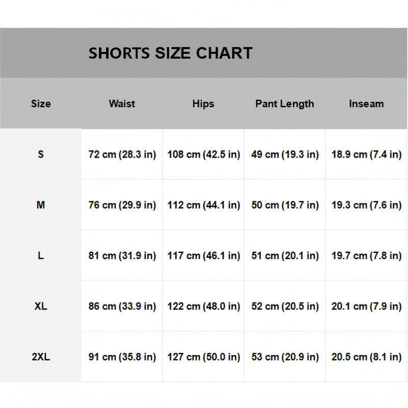 Ensemble deux pièces pour homme : T-shirt décontracté et short.