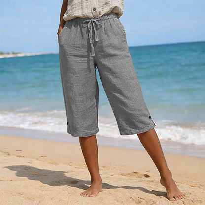 Pantalon court décontracté pour femme avec boutons décoratifs
