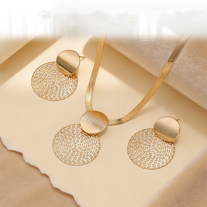 🎁Novità 2026: Sconto del 60%💥 Set collana e orecchini Modern Chic – Finitura oro, design geometrico e leggerezza – perfetto per un tocco di eleganza quotidiana o come regalo – include pezzi coordinati per un look raffinato 💫