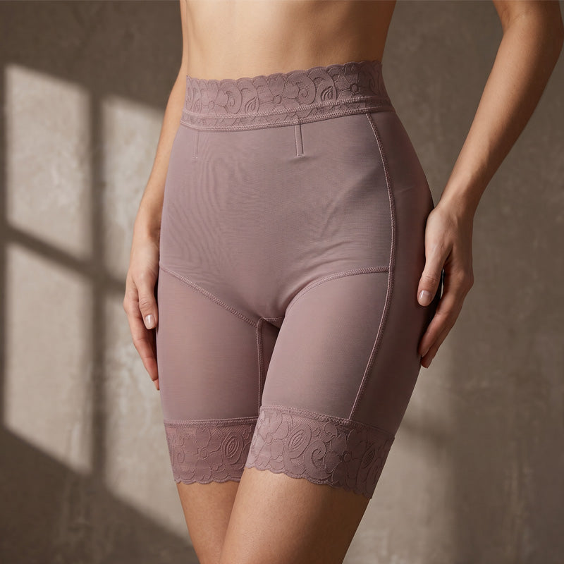 Short gainant à taille haute pour affiner la silhouette