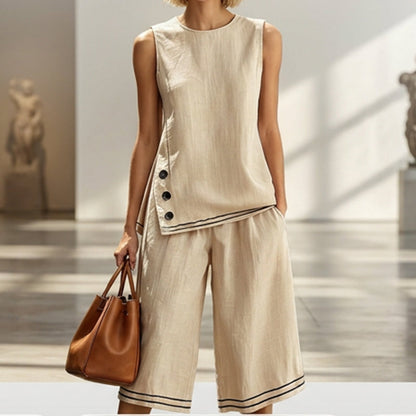 Ensemble composé d'un haut sans manches et d'un short à jambes larges pour femme