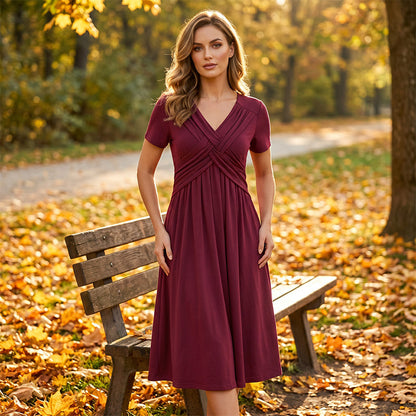 Robe plissée croisée à col en V pour femme