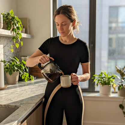 Ensemble haut à manches courtes et pantalon évasé pour femme