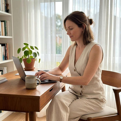 💃 Elegant väst-set med vida ben – asymmetrisk knapprad, smickrande siluett & luftig passform, perfekt för både fest & vardag 🌿