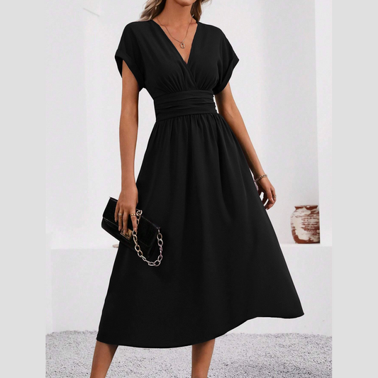 Robe femme à col en V et taille cintrée