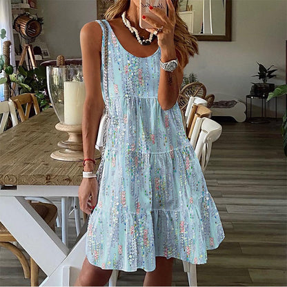 🌷 Robe midi à volants et imprimé délicat, qui respire la douceur et l'élégance 🤍 Robe fluide sans bretelles à volants, idéale pour créer un look polyvalent au quotidien